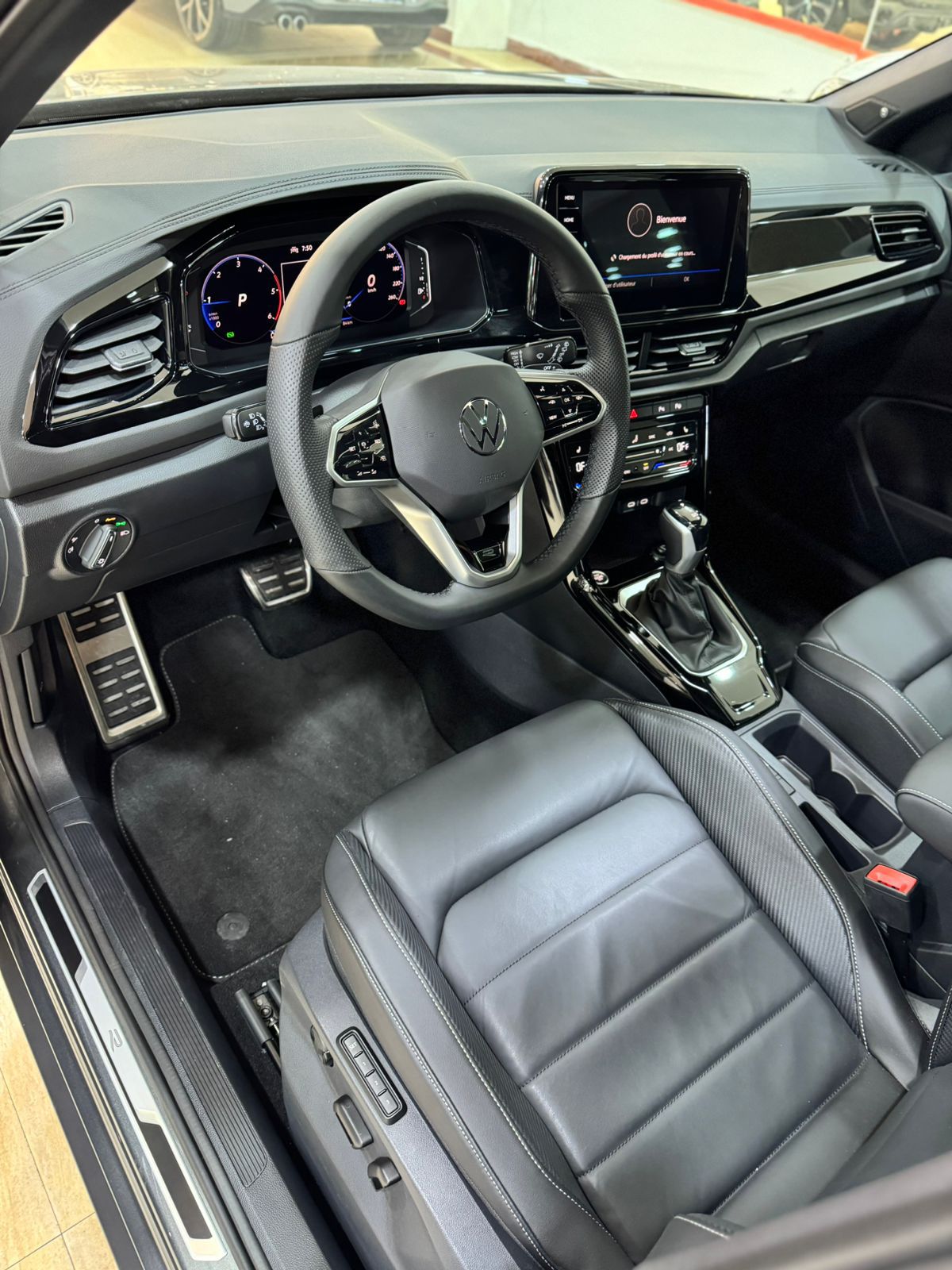 Lazrak auto Volkswagen t-roc r-line 2024 